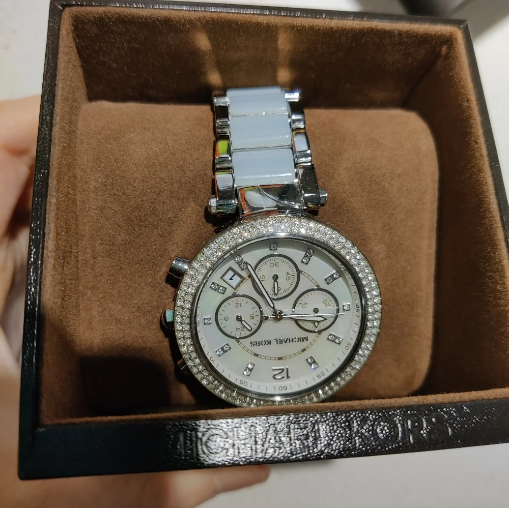 NWT MICHAEL KORS Commerce Root Women's Casual Watch - Picture 6 of 7